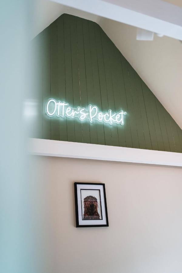 Otter'S Pocket Apartment แบลนด์ฟอร์ดฟอรัม ภายนอก รูปภาพ